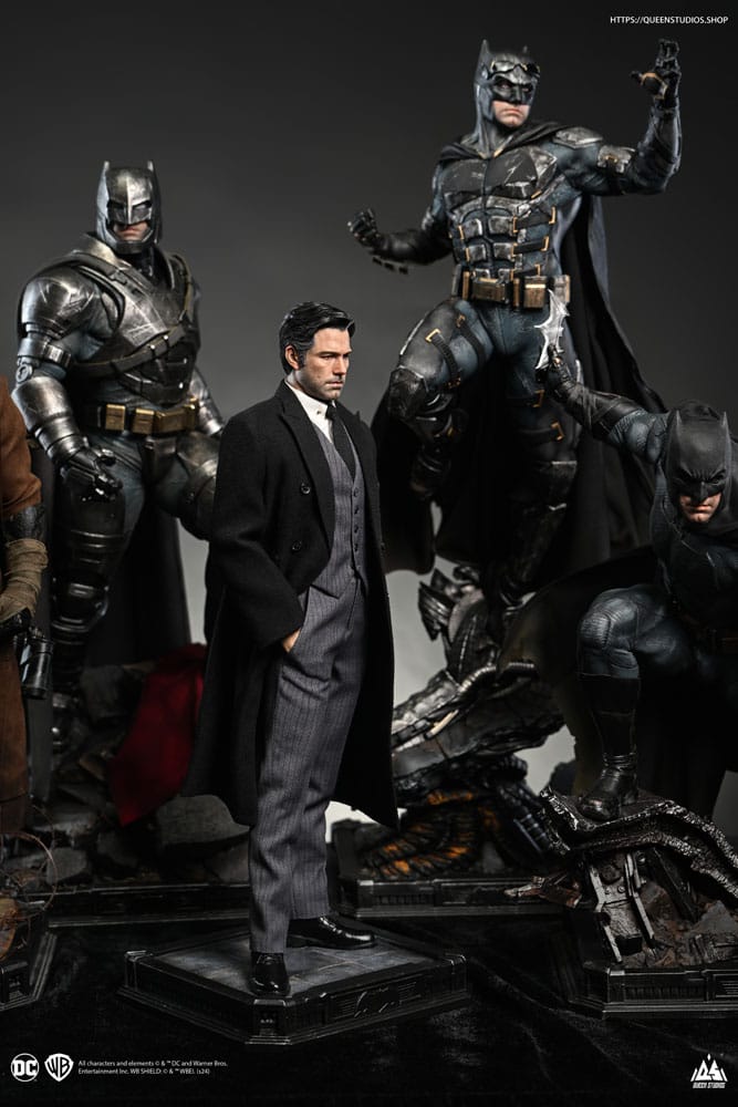 Queen Studios Justice League Bruce Wayne (Ben Affleck) 1/4 Statue