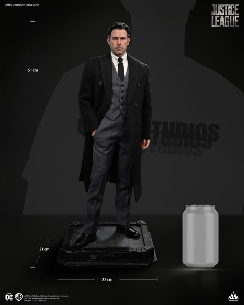 Queen Studios Justice League Bruce Wayne (Ben Affleck) 1/4 Statue