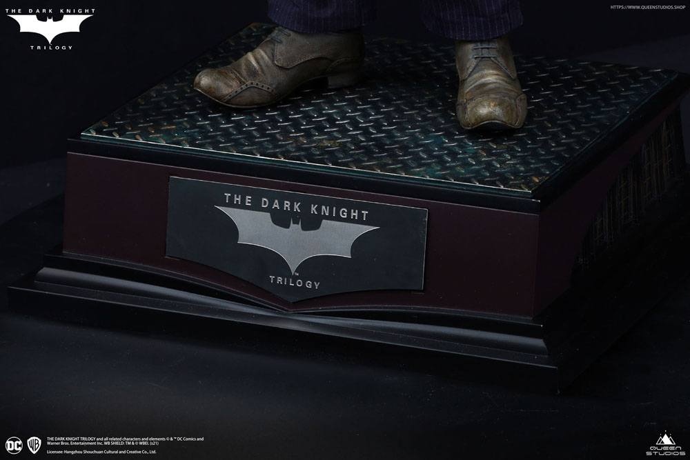 Queen Studios The Dark Knight Heath Ledger Joker Artists Edition 1/4 Statue - Beschädigte Verpackung