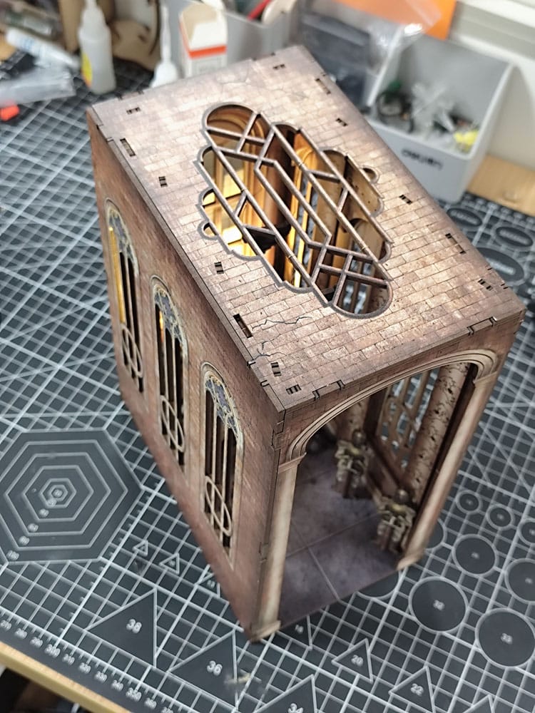 Revell House of the Dragon Iron Throne Tiny Adventures Book Nook Mini-Diorama