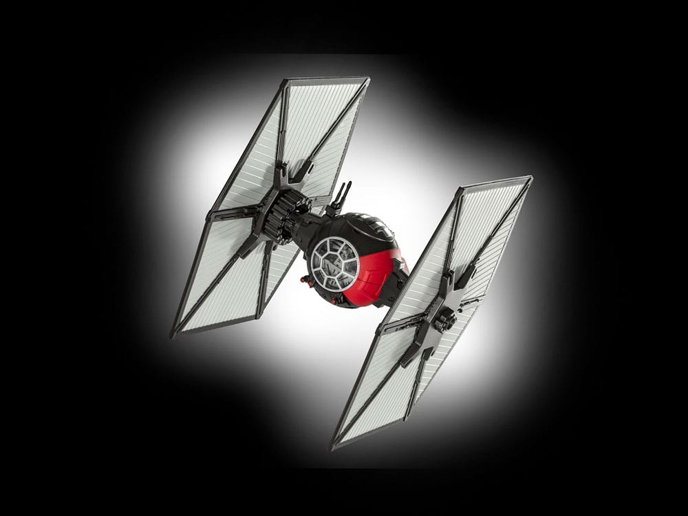 Revell Star Wars First Order Special Forces TIE Fighter 1/51 Modellbausatz