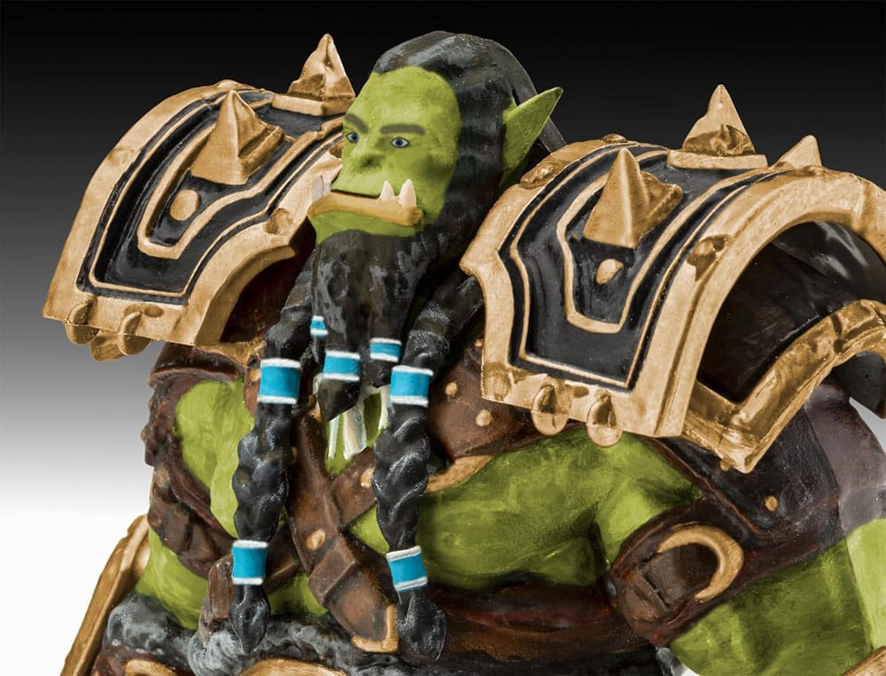 Revell World of Warcraft The Orc Thrall 1/16 Modellbausatz Geschenkset