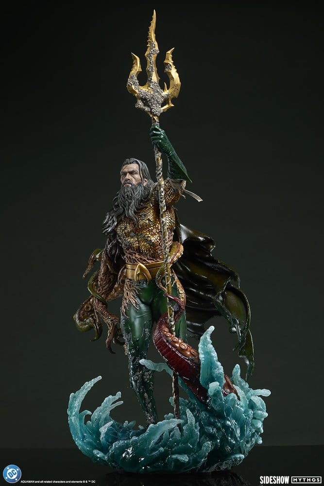 Sideshow Collectibles DC Comics Aquaman Lord of the Deep Premium Format Statue