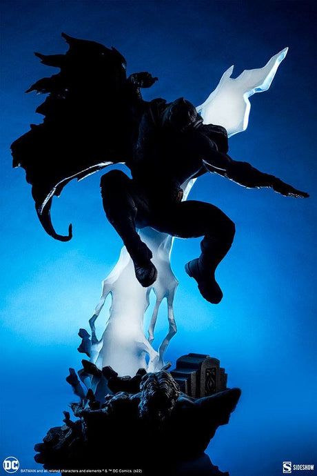 Sideshow Collectibles DC Comics Premium Format Batman The Dark Knight Returns Statue