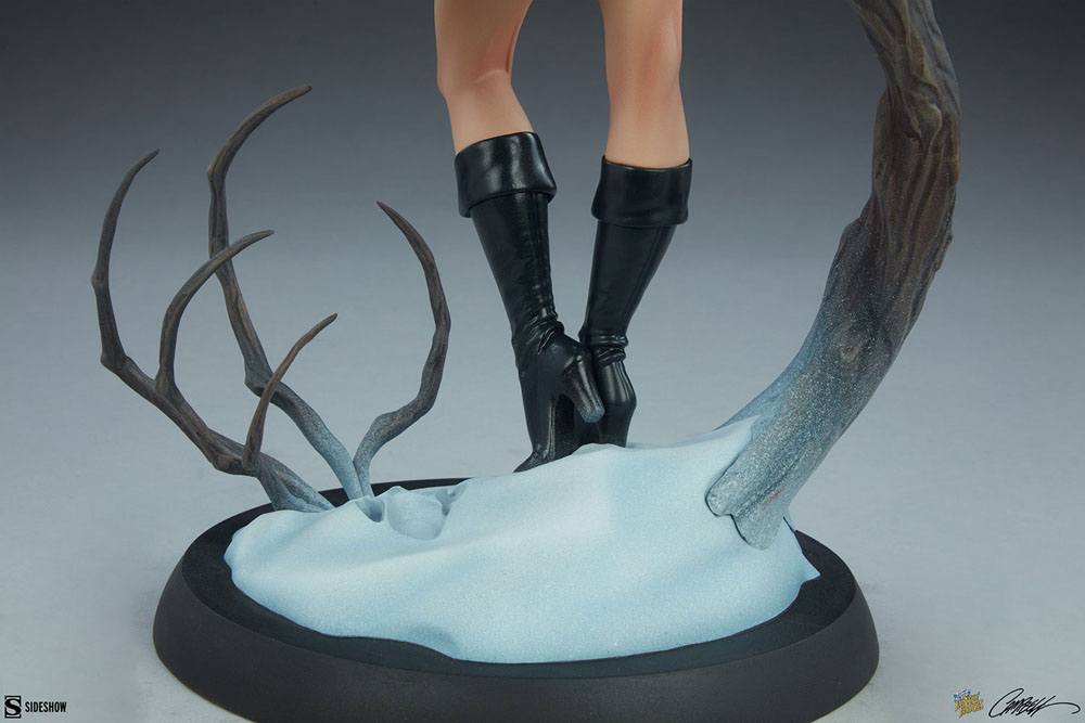 Sideshow Collectibles Fairytale Fantasies Collection Red Riding Hood Statue