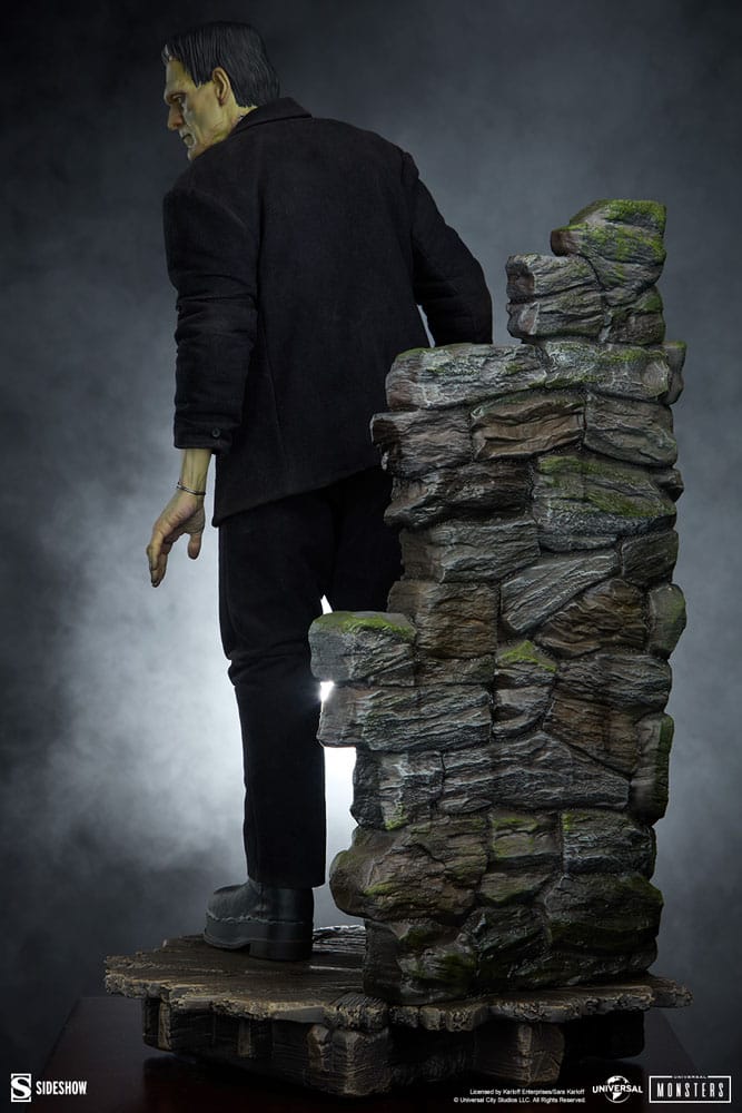 Sideshow Collectibles Frankenstein (Fabric Costume) Premium Format Mixed Media Statue