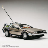 Tomy Zurück in die Zukunft DeLorean 45 cm Diecast Modell - Beschädigte Verpackung