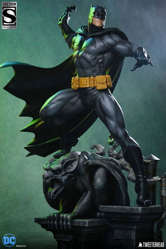 Tweeterhead DC Comics Batman (Black and Gray Edition) 1/4 Maquette