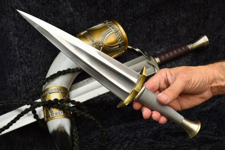 United Cutlery Herr Der Ringe Boromirs Dolch Limited Edition 1/1 Replik