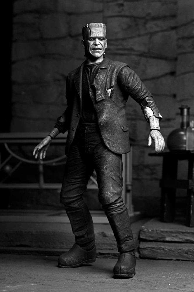 Universal Monsters Actionfigur Ultimate Frankenstein’s Monster (Bride of Frankenstein) (B&W) 18 cm