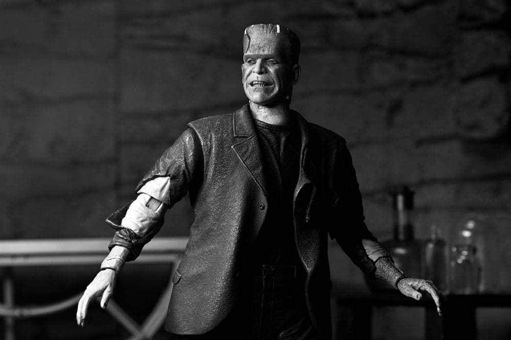 Universal Monsters Actionfigur Ultimate Frankenstein’s Monster (Bride of Frankenstein) (B&W) 18 cm