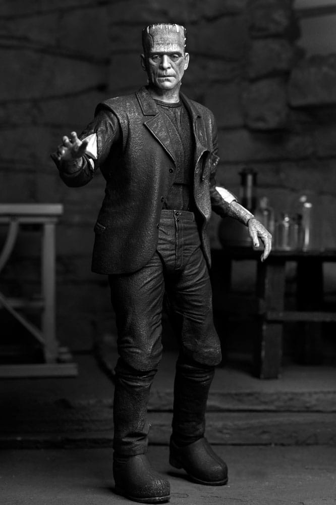 Universal Monsters Actionfigur Ultimate Frankenstein’s Monster (Bride of Frankenstein) (B&W) 18 cm