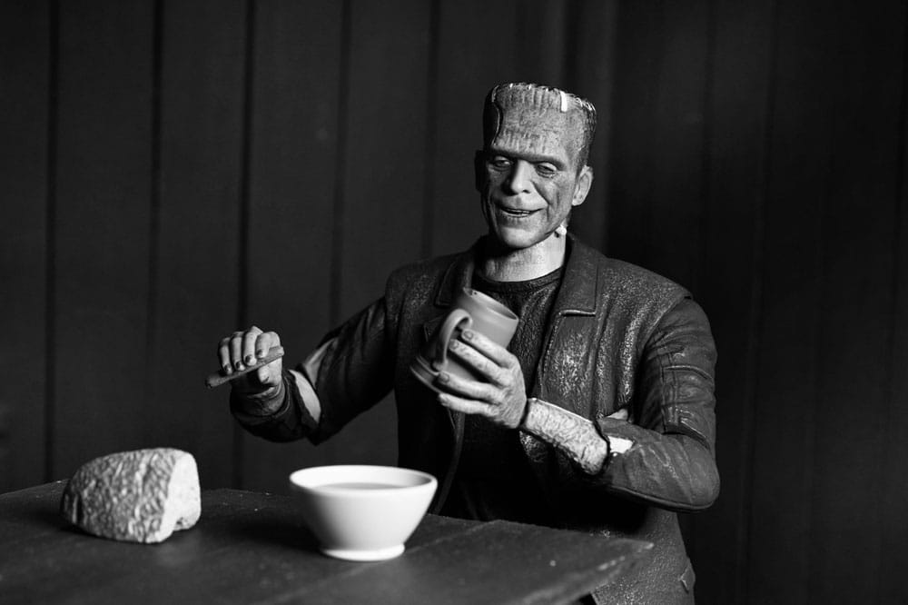 Universal Monsters Actionfigur Ultimate Frankenstein’s Monster (Bride of Frankenstein) (B&W) 18 cm