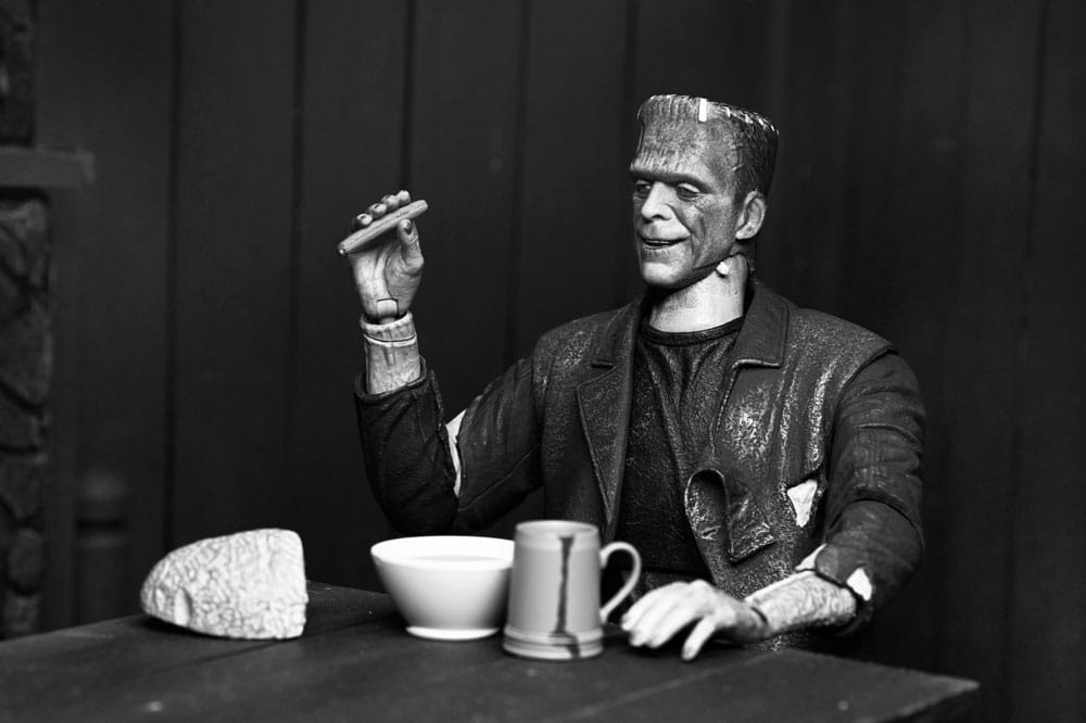 Universal Monsters Actionfigur Ultimate Frankenstein’s Monster (Bride of Frankenstein) (B&W) 18 cm