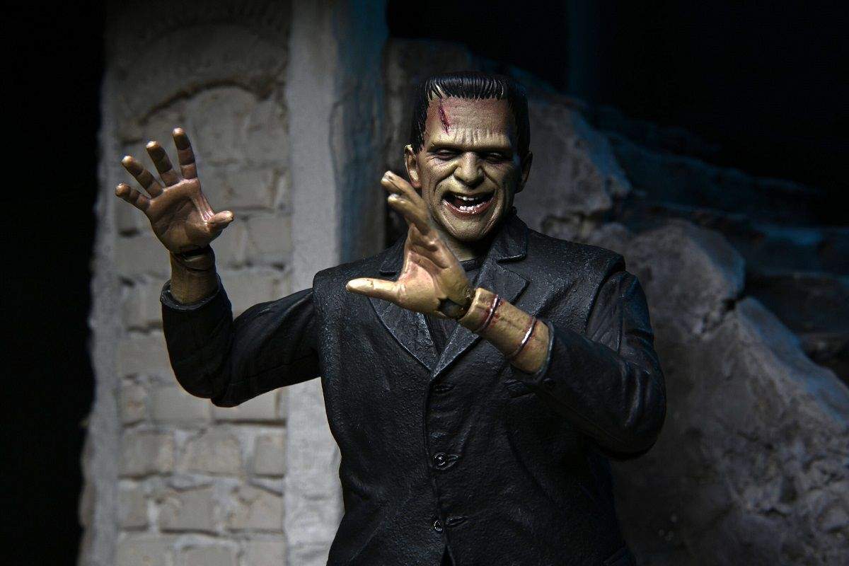 Universal Monsters - Ultimate Frankenstein´s Monster (Color Version) Actionfigur
