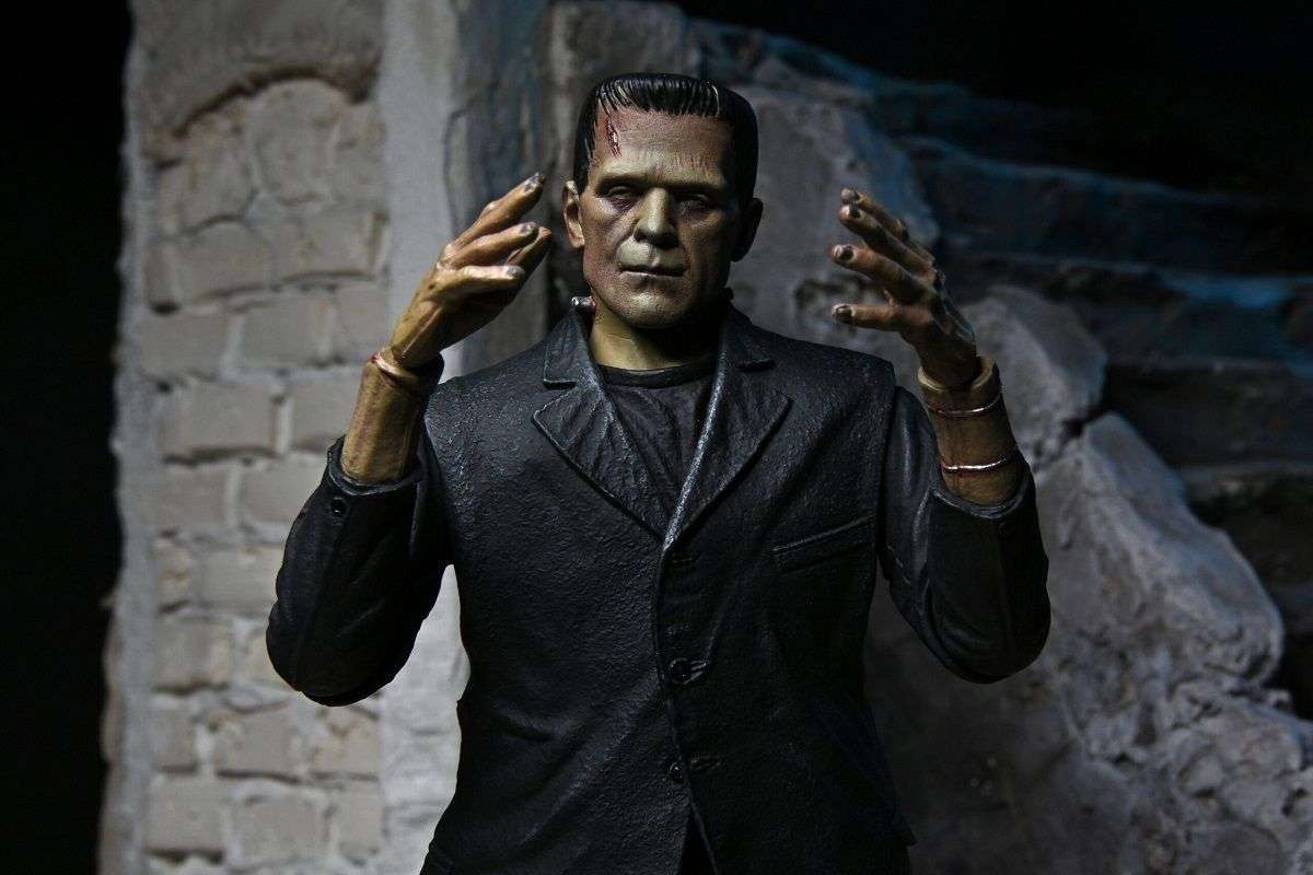 Universal Monsters - Ultimate Frankenstein´s Monster (Color Version) Actionfigur