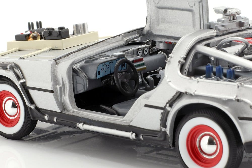 Welly Zurueck in die Zukunft III 81er DeLorean LK Coupe 1/24 Diecast Modell