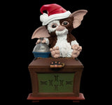 Weta Workshop Gremlins - Gizmo with Santa Hat Mini Epics Limited Edition Vinyl Figur