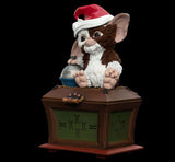 Weta Workshop Gremlins - Gizmo with Santa Hat Mini Epics Limited Edition Vinyl Figur