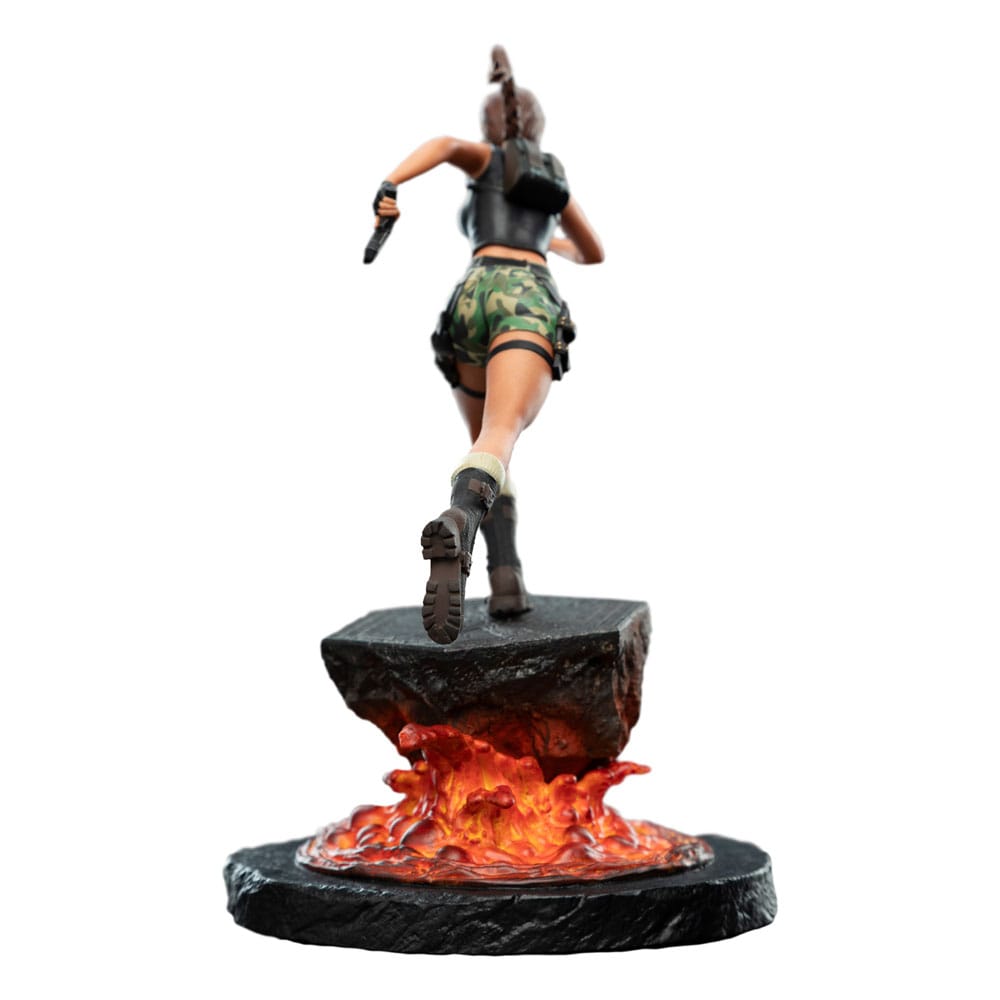 Weta Workshop Tomb Raider Lara Croft: The Sanctuary of Flame Mini Statue