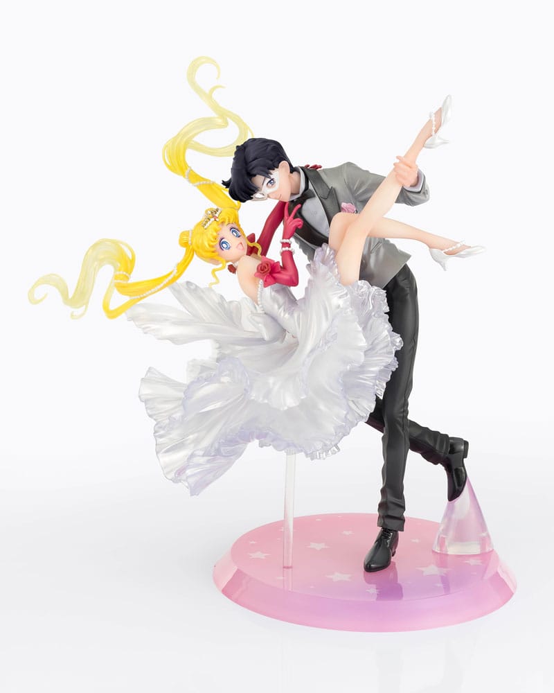 Sailor Moon FiguartsZERO Chouette Usagi & Tuxedo Mask Moonlight Glow Edition Statue