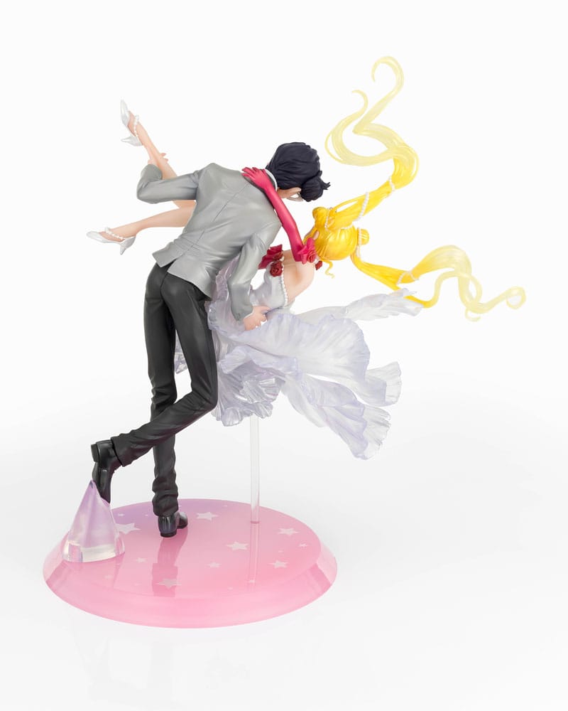 Sailor Moon FiguartsZERO Chouette Usagi & Tuxedo Mask Moonlight Glow Edition Statue