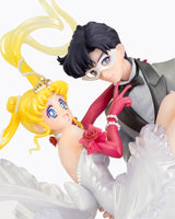 Sailor Moon FiguartsZERO Chouette Usagi & Tuxedo Mask Moonlight Glow Edition Statue