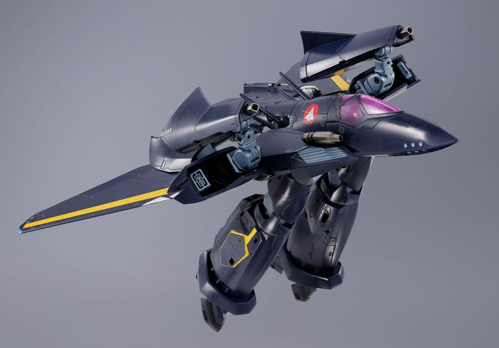 Macross 7 VF-17S Nightmare Stealthvalkyrie (Gamlin Kizaki use) DX Chogokin Actionfigur