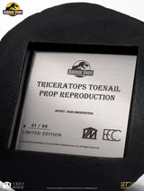 Jurassic Park Triceratops Toenail 1/1 Replik