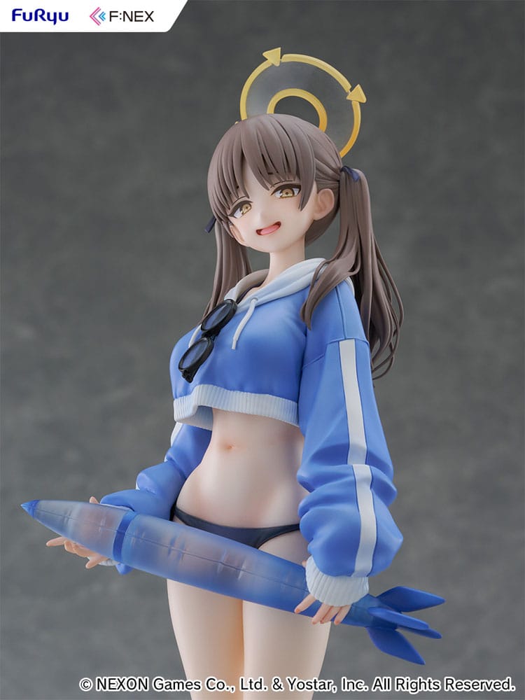 Blue Archiv Moe (Swimsuit) FNex 1/7 Statue