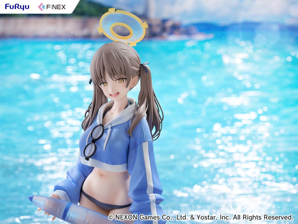 Blue Archiv Moe (Swimsuit) FNex 1/7 Statue