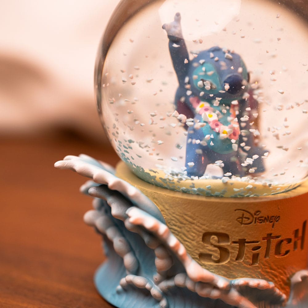 Stitch Schneekugel