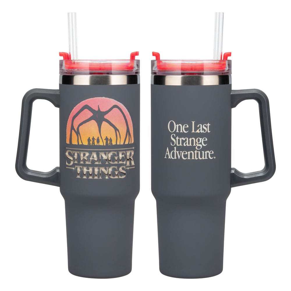 Stranger Things 5 Trinkbecher mit Trinkhalm 900 ml